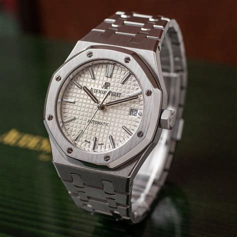 15450 audemars piguet.